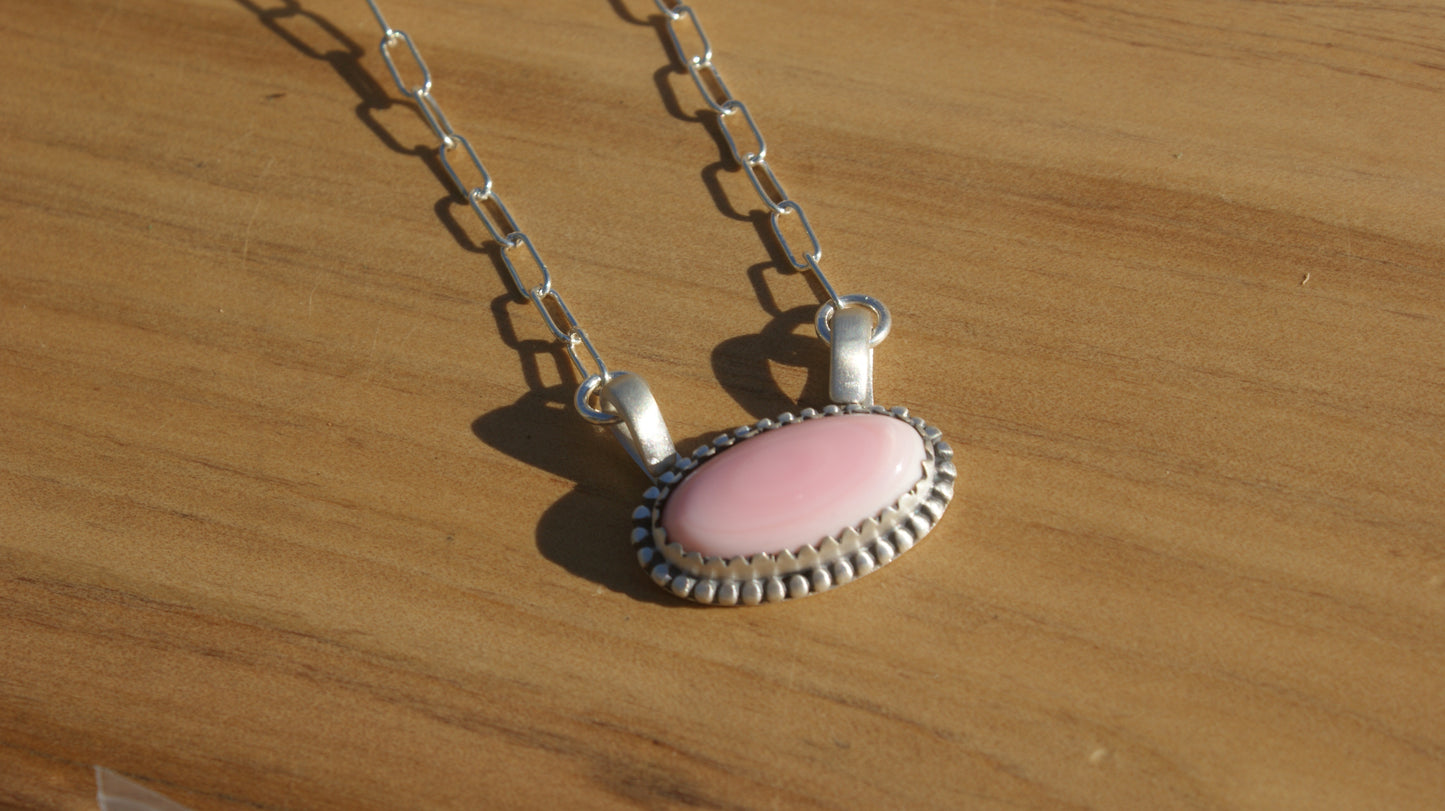 The Elara Necklace