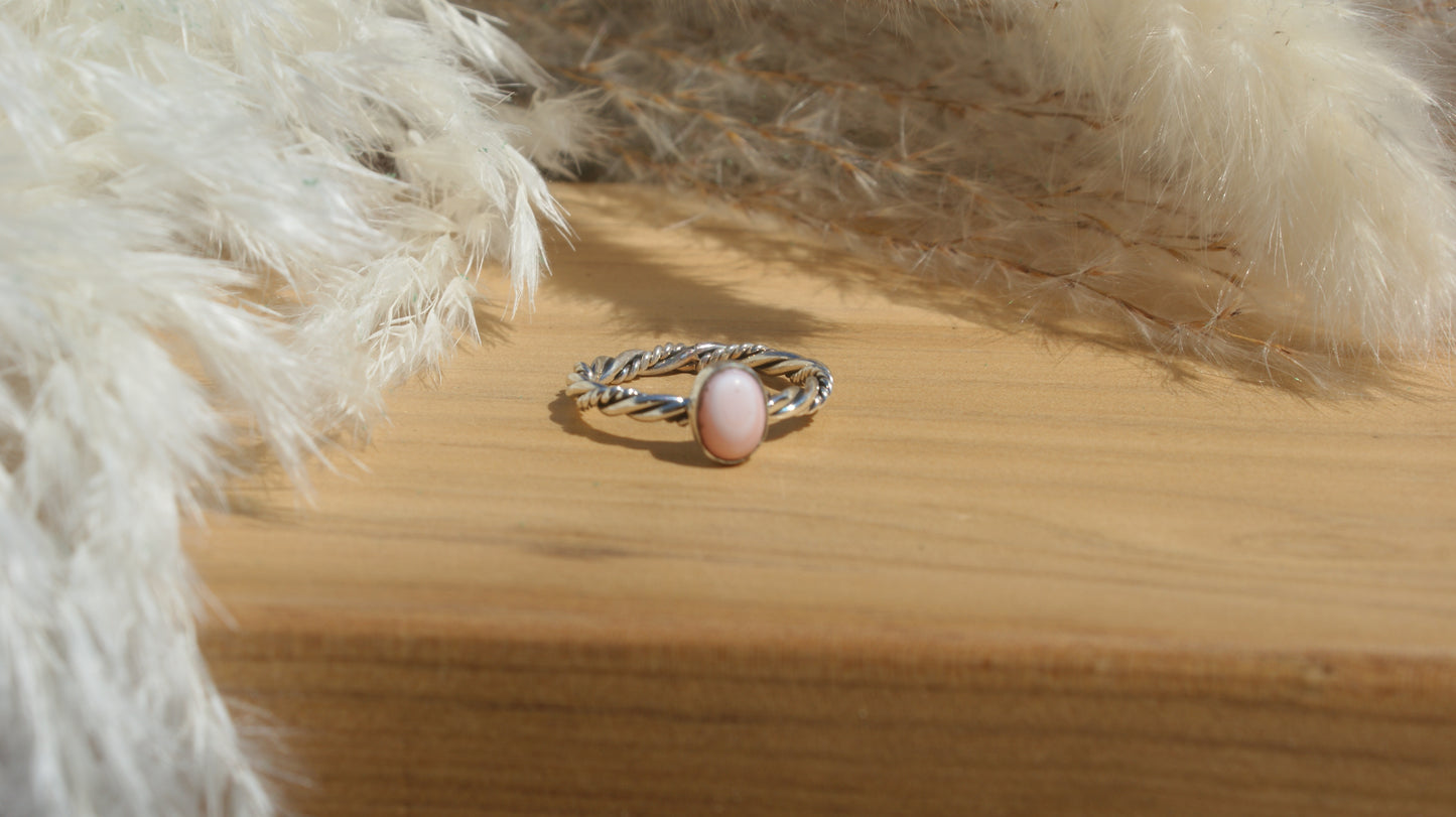 The Sawyer Quill Ring