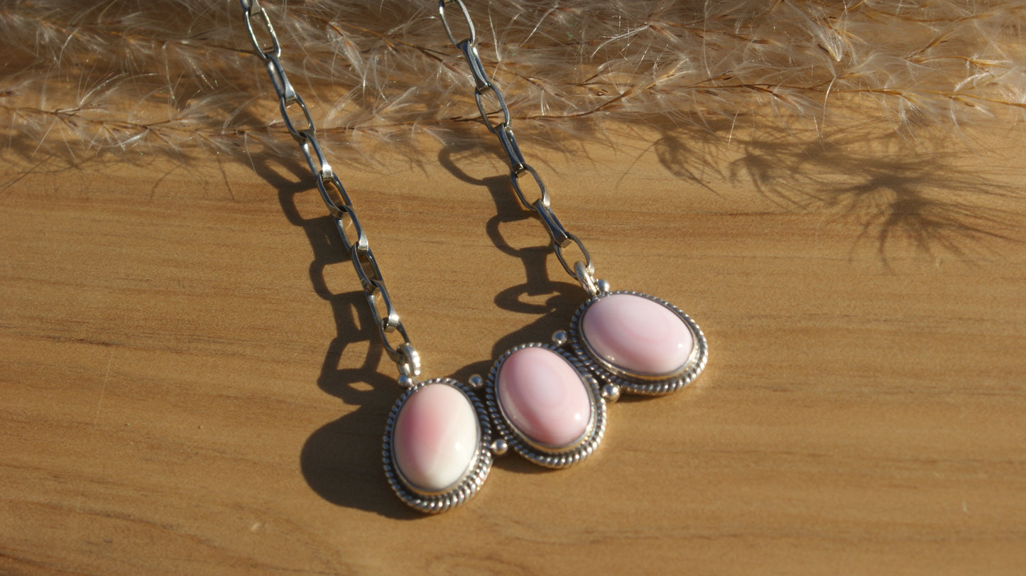The Willa Rose Necklace
